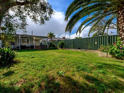 8B Cameron Street, Embleton WA 6062