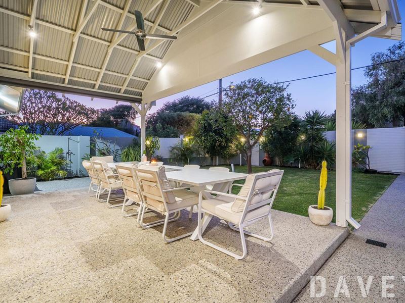 10 Gwelup Street, Karrinyup