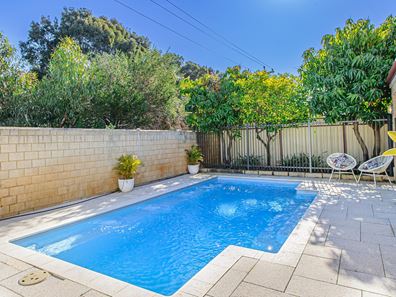 34 Pebble Bush Drive, Canning Vale WA 6155