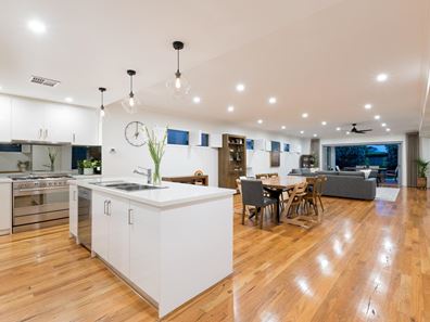 11A Regent Way, Mount Pleasant WA 6153