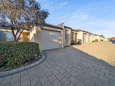 7/192 Kinross drive, Kinross WA 6028