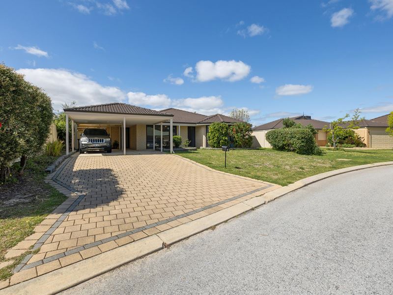 4 Waxberry Gardens, Canning Vale
