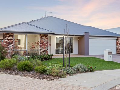 7 Dalgleish Grove, Byford WA 6122