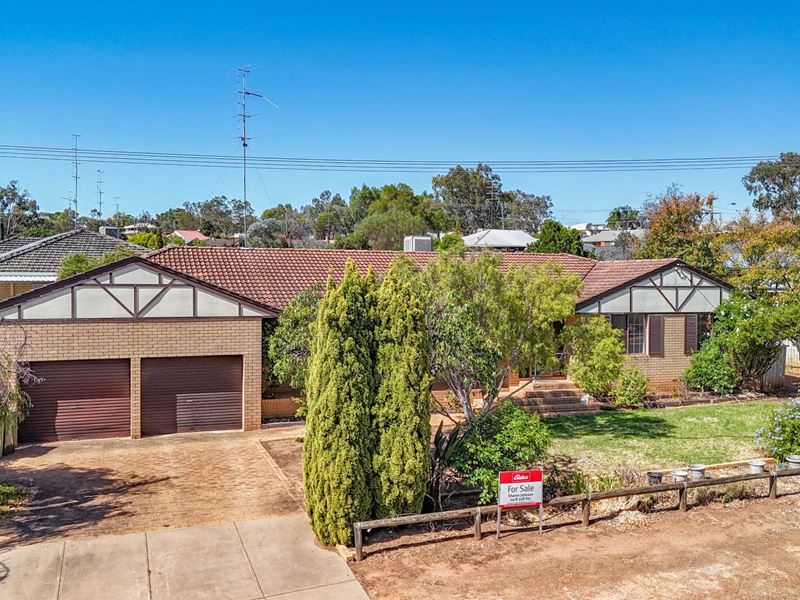 2 Springfield Road, Northam