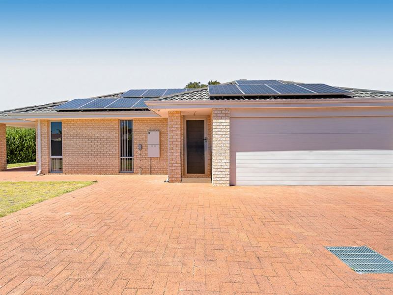 53A Haselmere Circus, Rockingham
