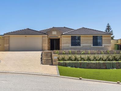 4 Blyth Close, Warnbro WA 6169