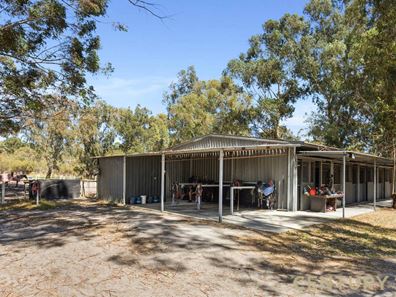 860 Rowley Road, Oakford WA 6121