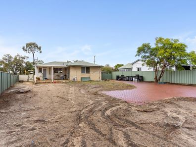 4 West Parade, South Guildford WA 6055