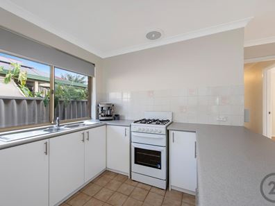 9 Strelley Road, Golden Bay WA 6174