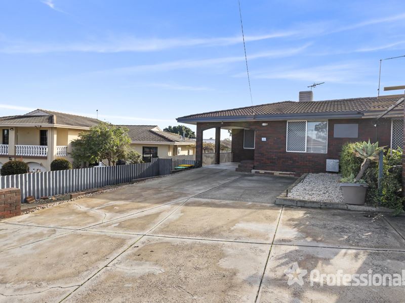 5A Kirby Place, Marangaroo WA 6064