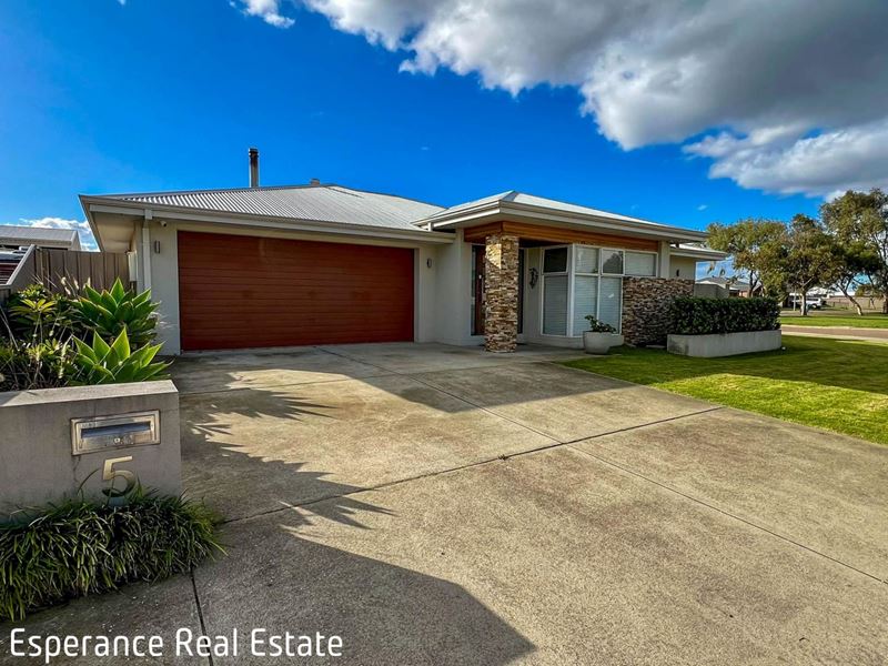 5 Corbett Gate, Castletown WA 6450