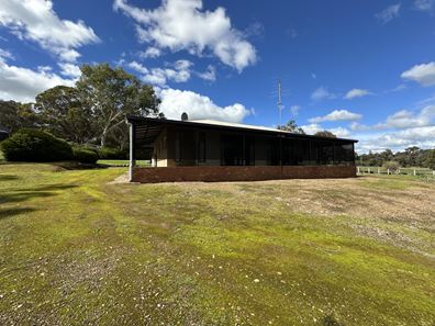 27 Parker  Street, Muradup WA 6394