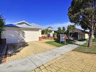 4 Reveley Vista, Ellenbrook WA 6069