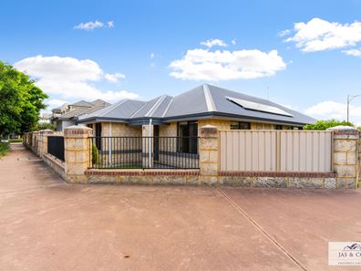 23 Pexton Drive, South Guildford WA 6055