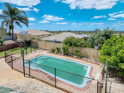 16 Parkfield Way, Australind WA 6233