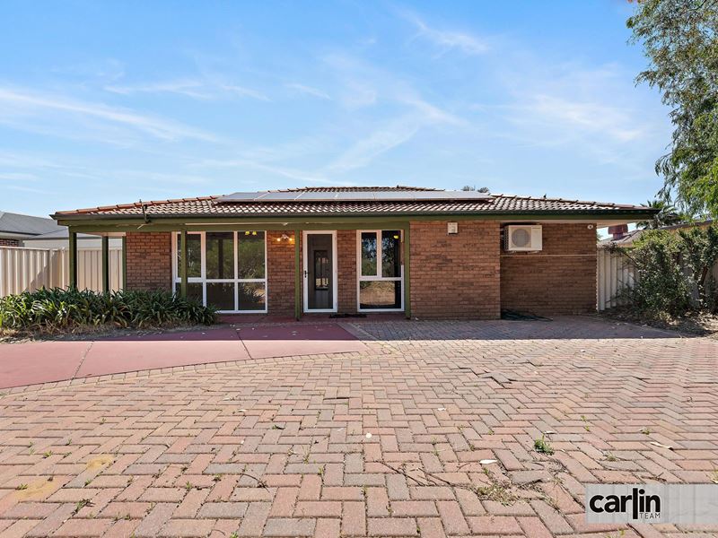 42 Broadwater Gardens, South Lake WA 6164