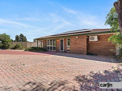 42 Broadwater Gardens, South Lake WA 6164