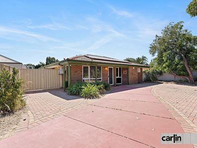 42 Broadwater Gardens, South Lake WA 6164