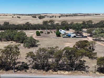 409 Northam-York Road, Muluckine WA 6401