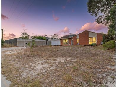 18 Tamarind Crescent, Kelmscott WA 6111