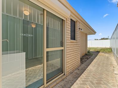 3 Coombs Street, Rockingham WA 6168