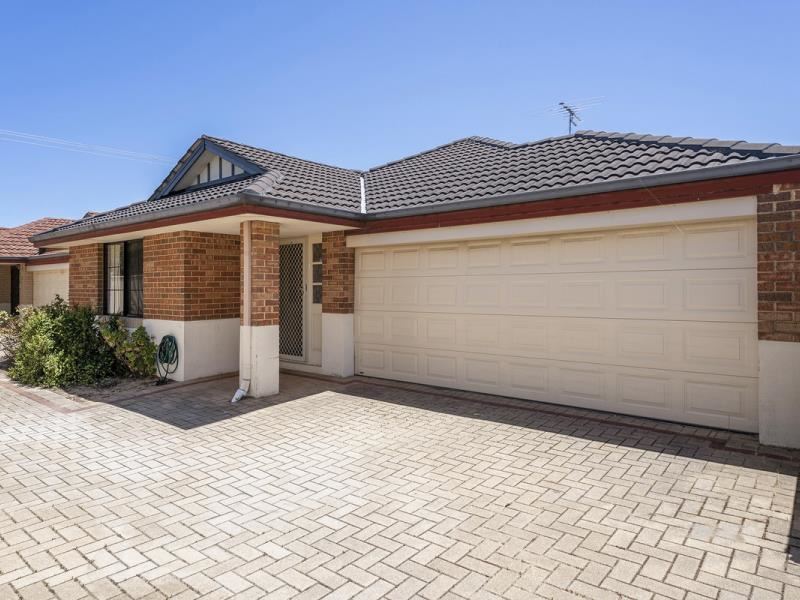 2/3 Blossom Place, Coodanup WA 6210