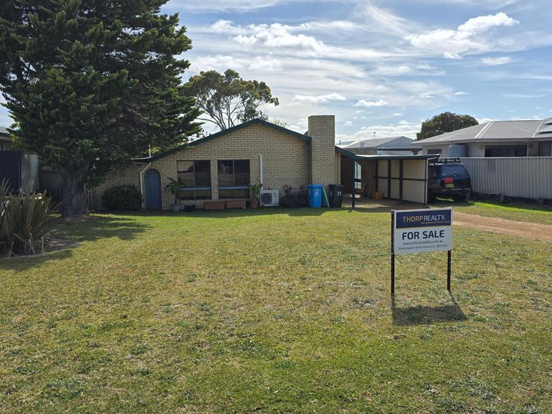 25 Alexander Drive, Castletown WA 6450