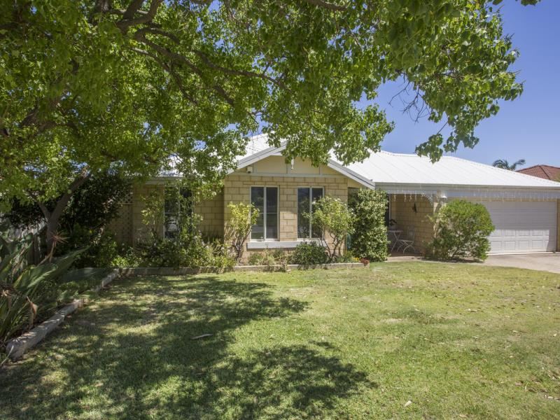 12 Strawberry Way, Forrestfield