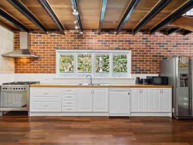 13A Badbury Road, Armadale WA 6112