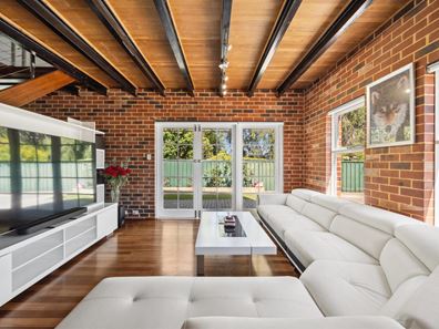 13A Badbury Road, Armadale WA 6112