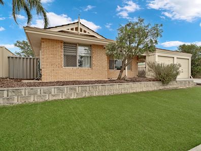 11 Starlet Court, Maddington WA 6109