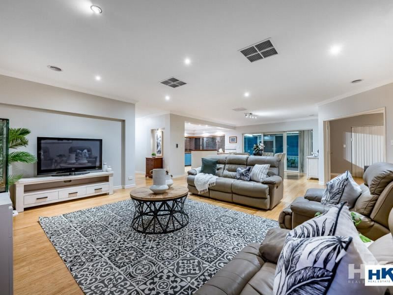 5 Champagne Terrace, The Vines