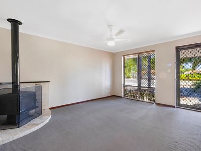 9 Armata Walk, Mirrabooka WA 6061