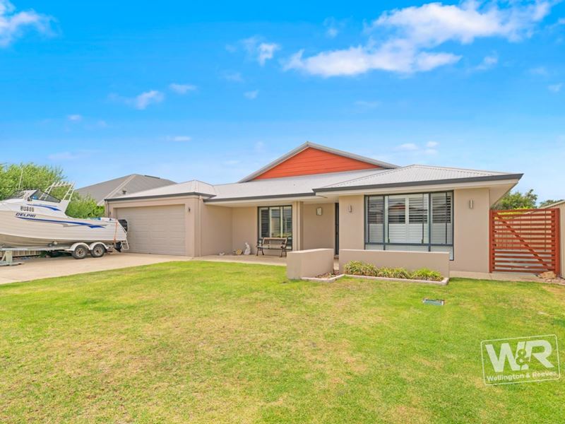 8 Aurora Rise, Mckail WA 6330