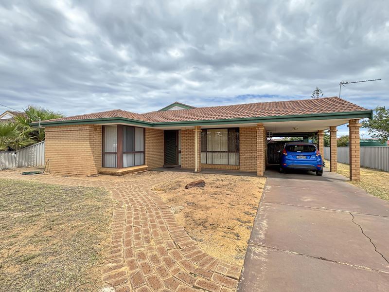 17 Hakea Street, Tarcoola Beach WA 6530