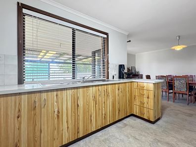 17 Hakea Street, Tarcoola Beach WA 6530