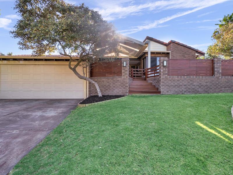 18 Bayou Court, Heathridge WA 6027