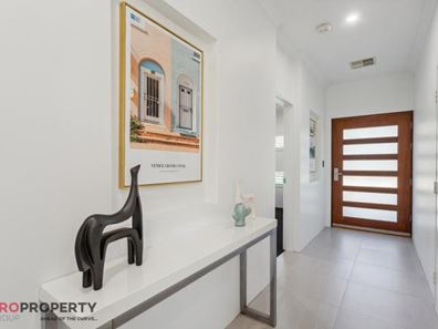 62 Kalari Drive, Wattle Grove WA 6107