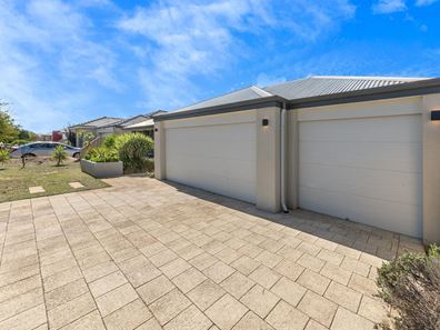 12 St Agnes Green, Southern River WA 6110