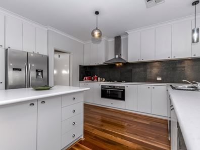 12 St Agnes Green, Southern River WA 6110