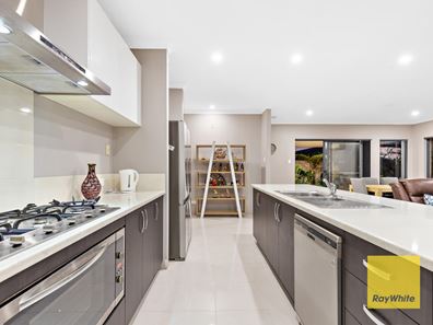 14 Pride Fairway, Baldivis WA 6171