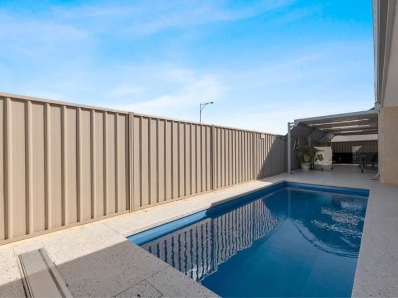 14 Reseda Way, Karnup WA 6176