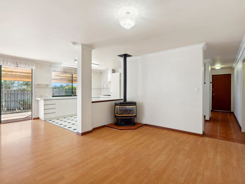 7 Gotland Court, Stratton