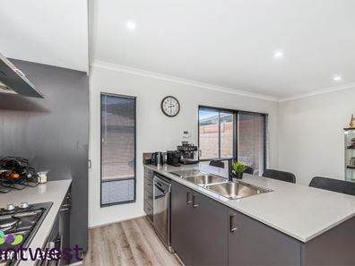 11B Fanshawe Boulevard, Piara Waters WA 6112