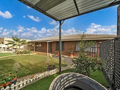 5 Hartland Place, Yanchep WA 6035