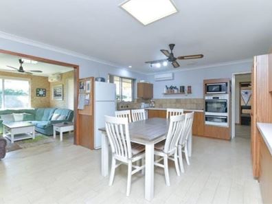 42 BASS ROAD, Bull Creek WA 6149