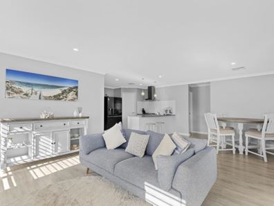 11 Lambent Road, Eglinton WA 6034