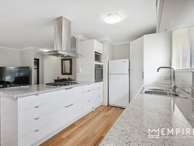 17 Stanyford Place, Hamilton Hill WA 6163