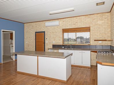 65 Bradley Loop, Cervantes WA 6511