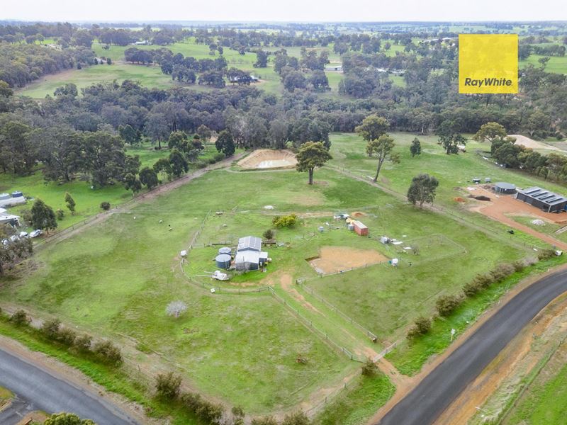 1 Kaufmann Close, Boyup Brook WA 6244